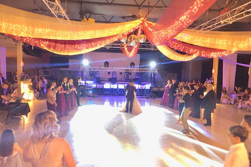 Wedding in Center Stage Hall