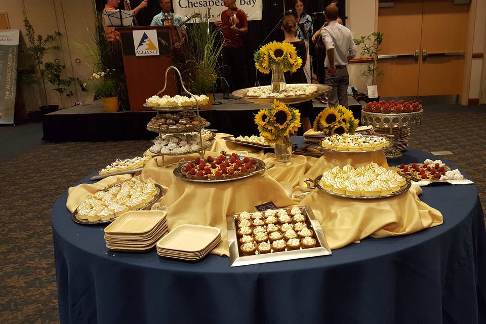 Dessert display