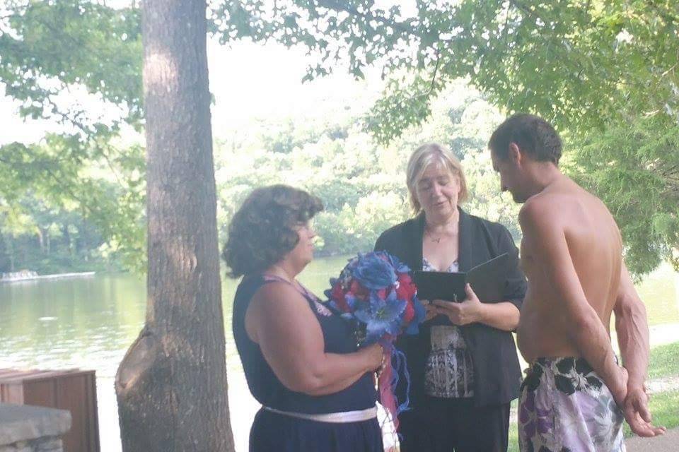 Weddings to go of Missouri