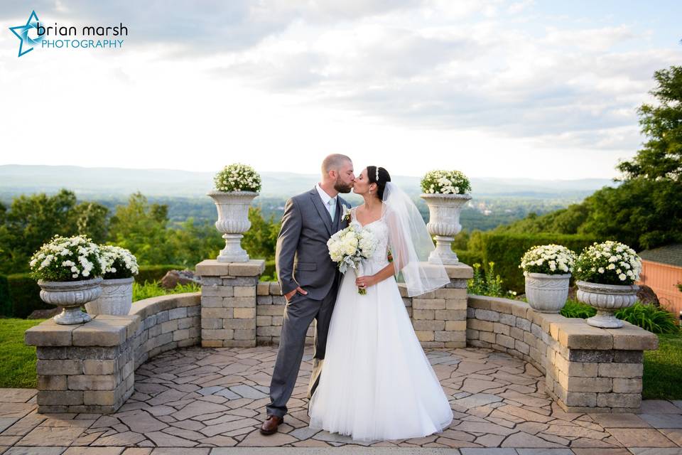 log cabin holyoke wedding cost