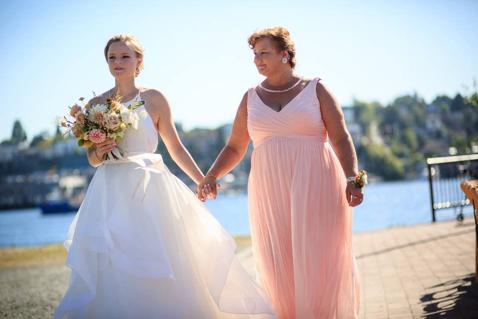 Gorgeous photograph of bride | Cory Parris