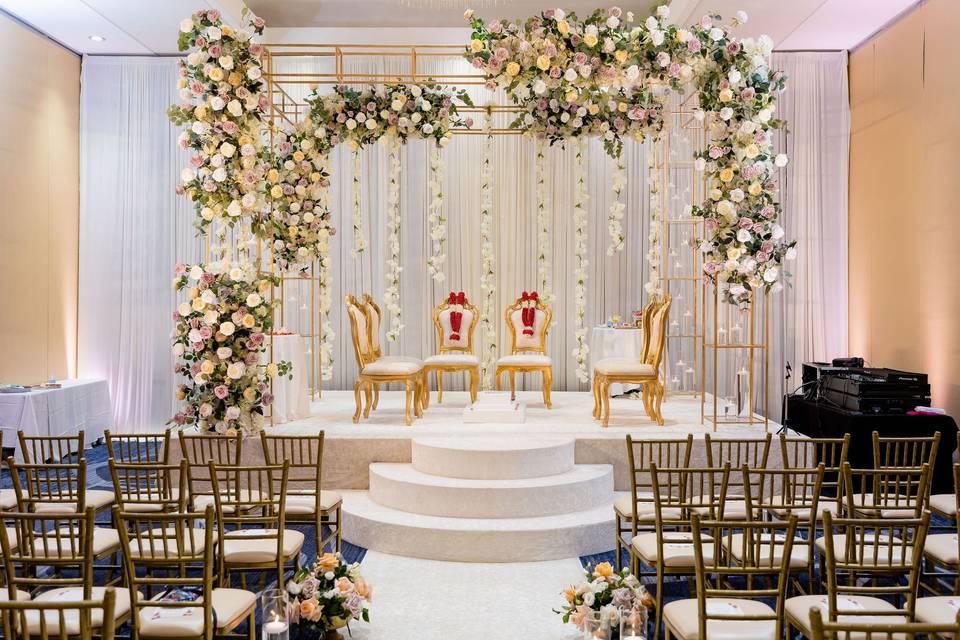 Aesthetic Floral Mandap Stage