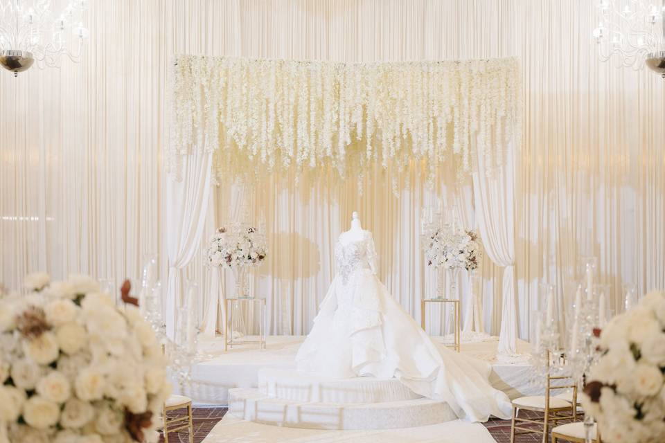 Aesthetic Floral Mandap Stage