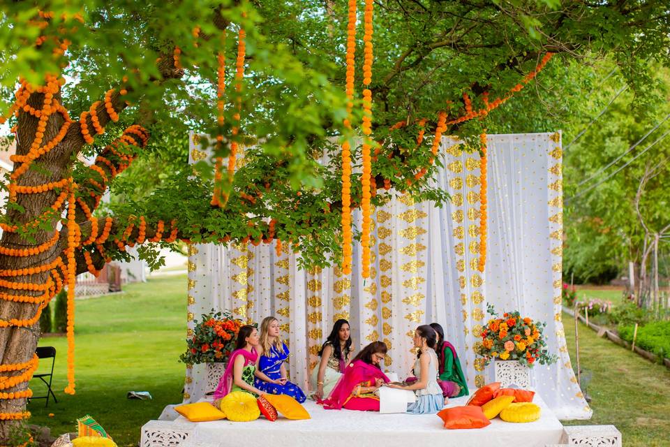 Outdoor Mehndi