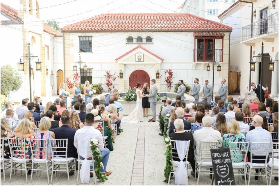 Courtyard wedding ceremony