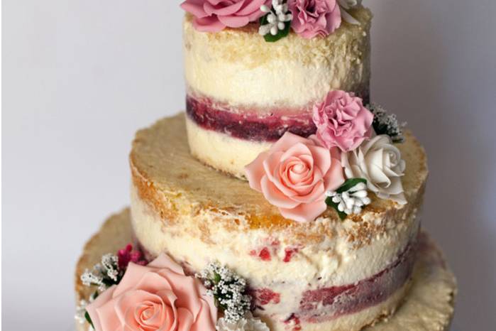 Naked cake with fresh flowers