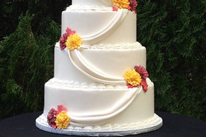 Fall fondant cake with edible flowers
