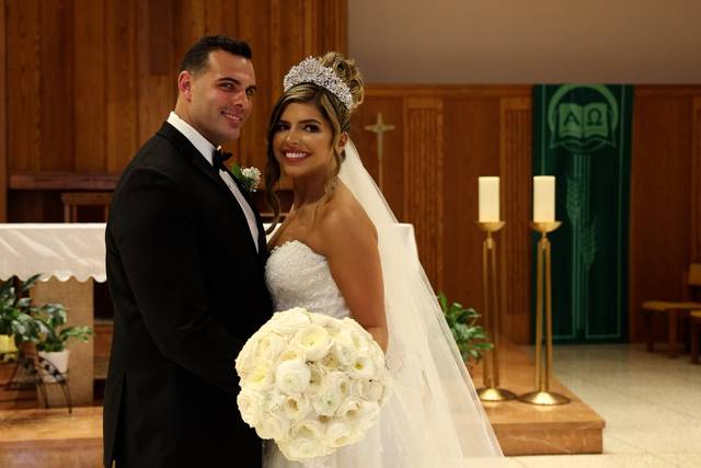 Larissa wedding