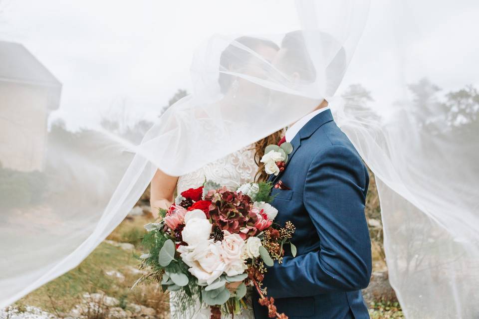 Crimson and blush bouquet