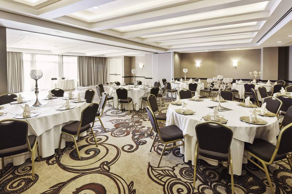 Ballroom with rounds