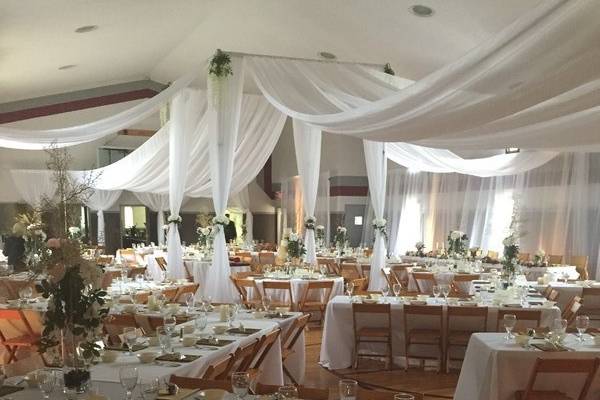 Indoor wedding recetion setup