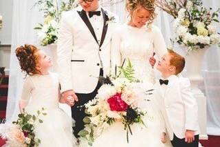 Sparkle Your Wedding by Laura
