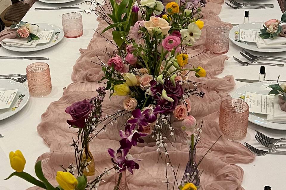 Table runner with bud vases