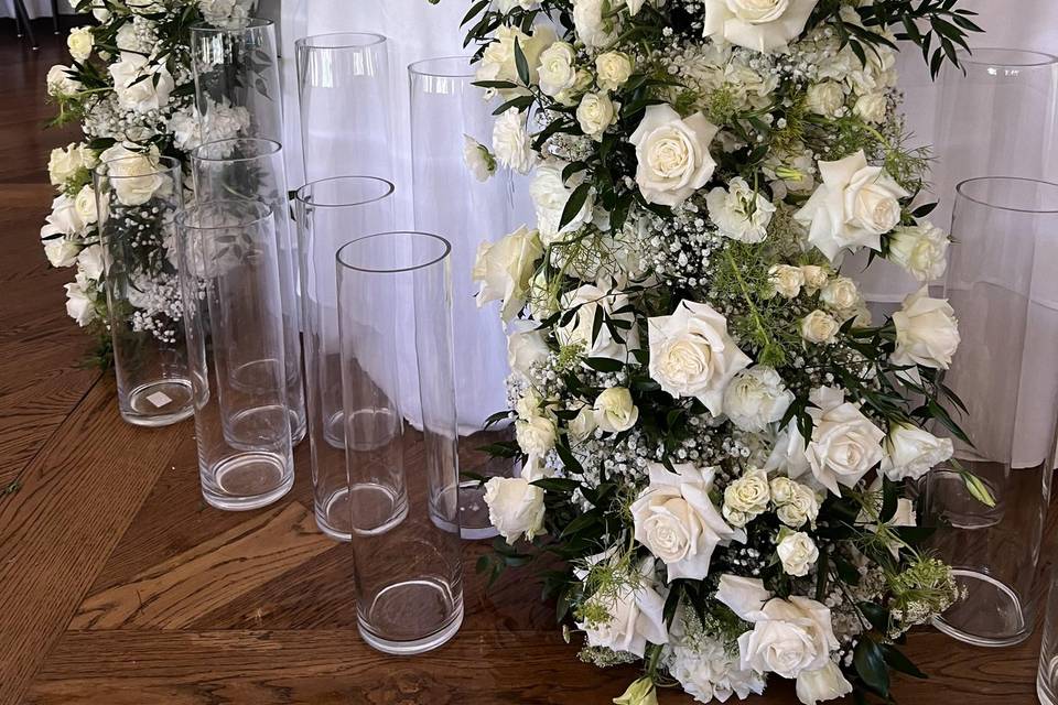 Sweetheart floral runner