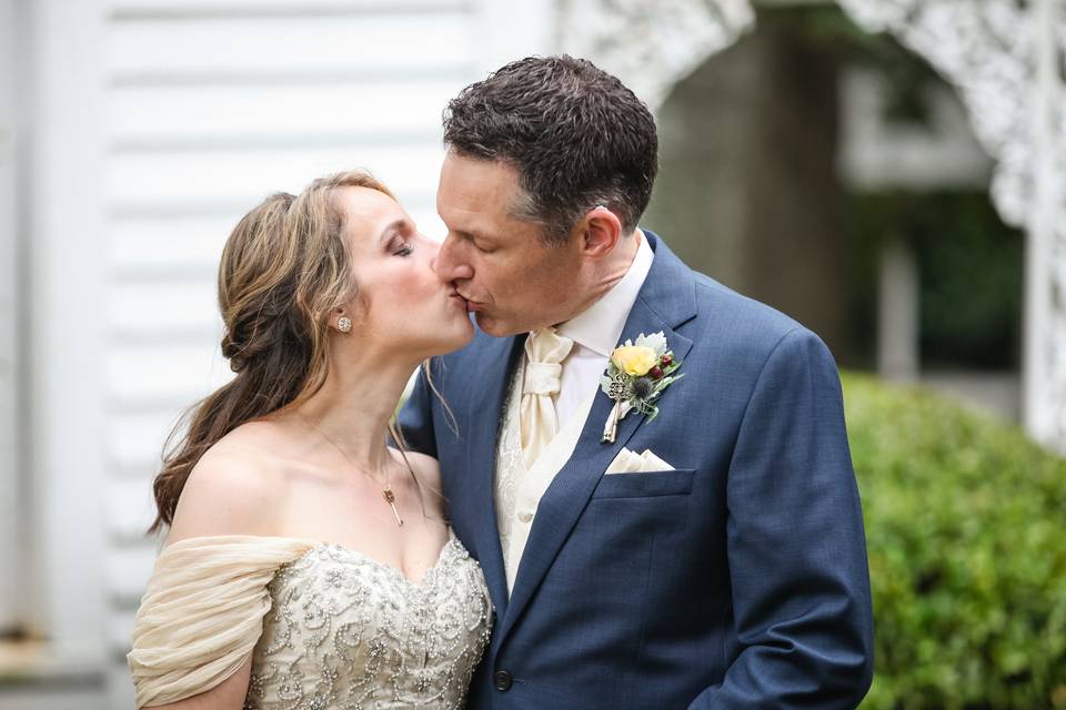 Bride & Groom Vintage Farm