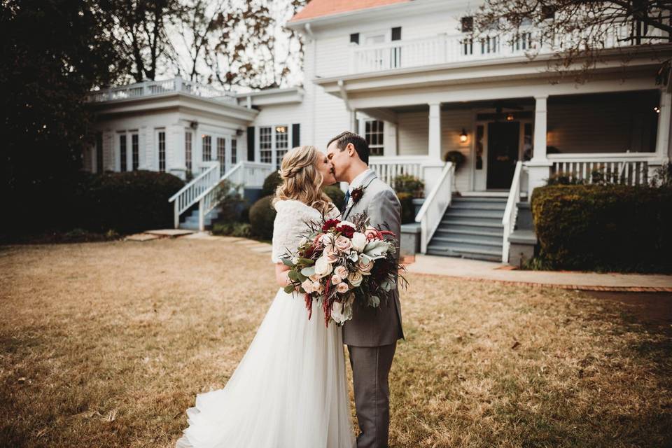 Bride & Groom Front Lawn