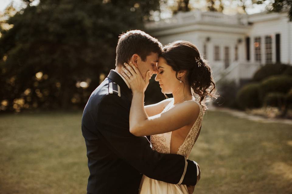 Bride & Groom Front Lawn