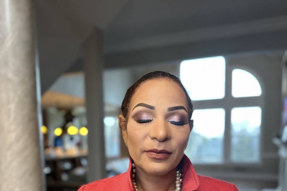 Office meeting look
