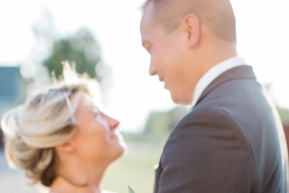 Modern Vineyard Wedding Under the Stars