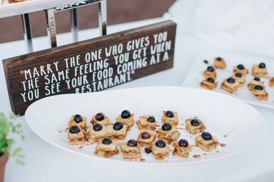 Modern Vineyard Wedding Under the Stars