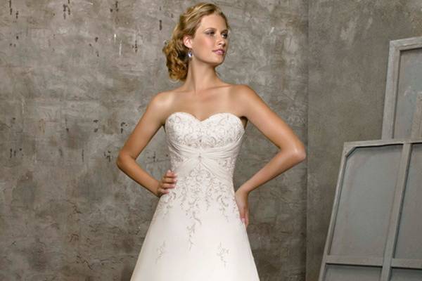 Sweethearts Bridal & Formalwear