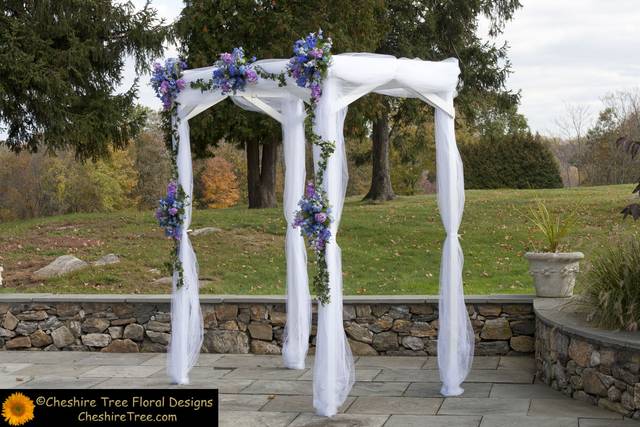 Floral arbor decor
