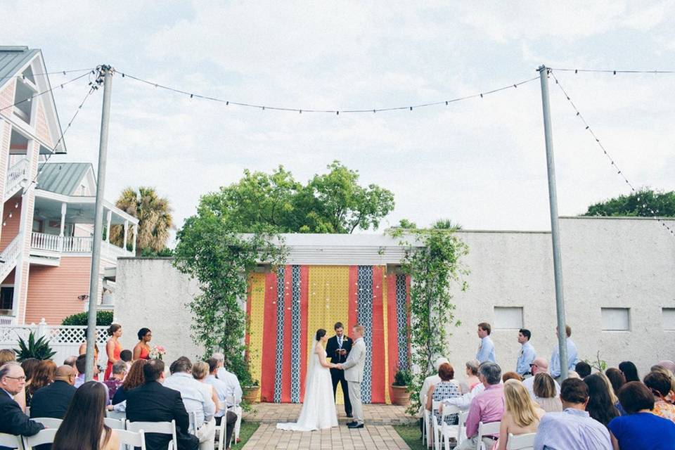 Gorgeous Arbor with a Tabby Wall Backdrop