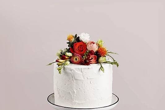 Wedding cake with flowers