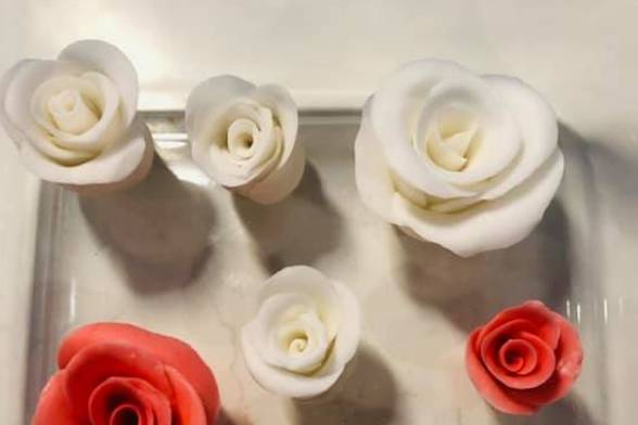 Get Caked roses