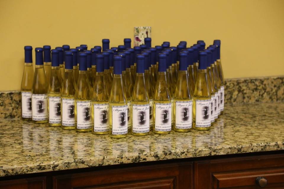 Custom Wine Bottle Favors by Your Own Winery