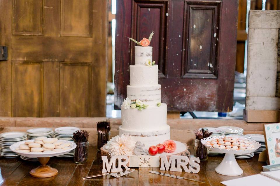 Rustic Barn Wedding