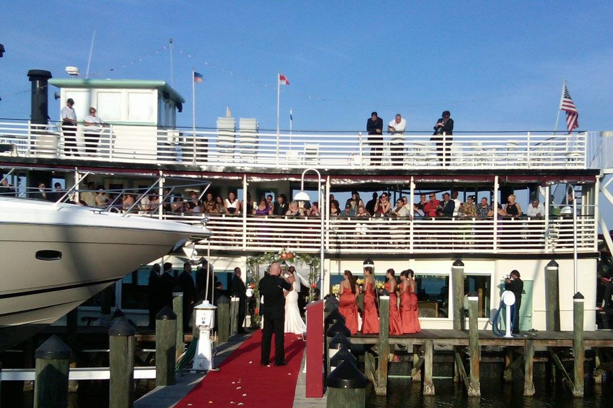 indian river queen dinner cruise