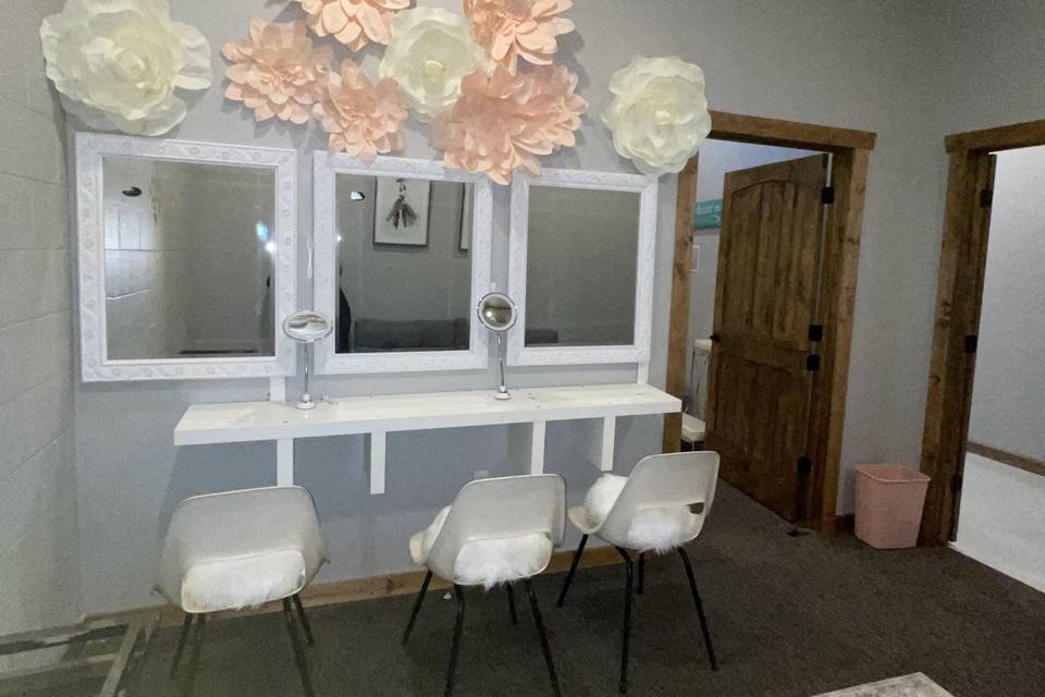 Bridesmaid room