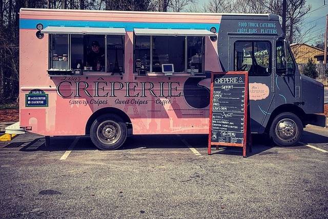 Lisa's Creperie food truck