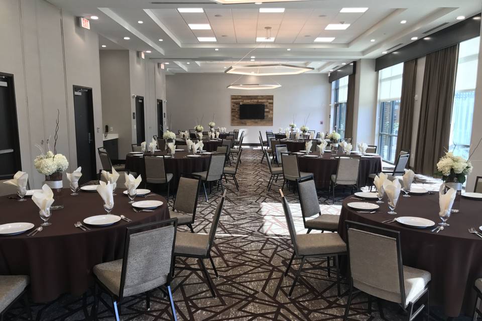 Our Largest Meeting Space with Rounds