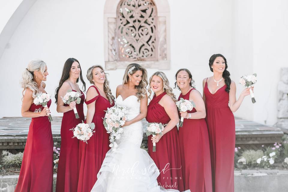 Bride & Bridesmaids