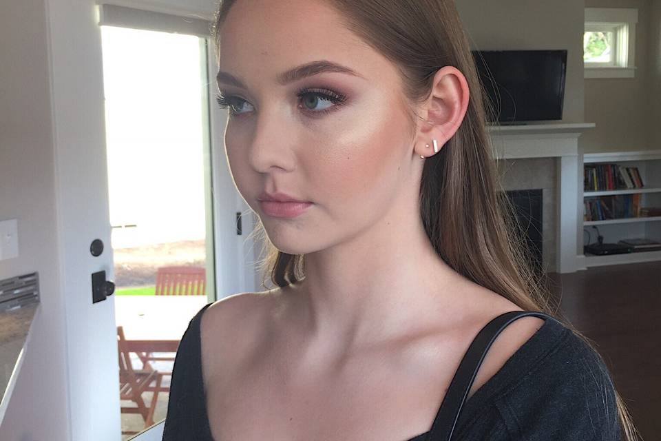 Eye Shine Beauty