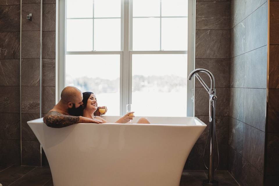 Soaking tub