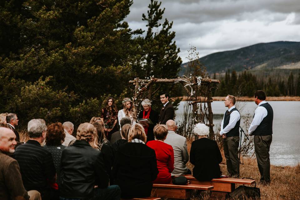 J&R ceremony in Grand Lake