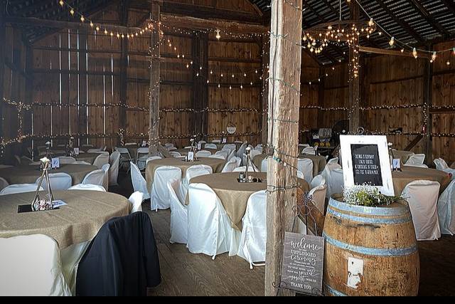 CloverdaleBarn in Winchester,