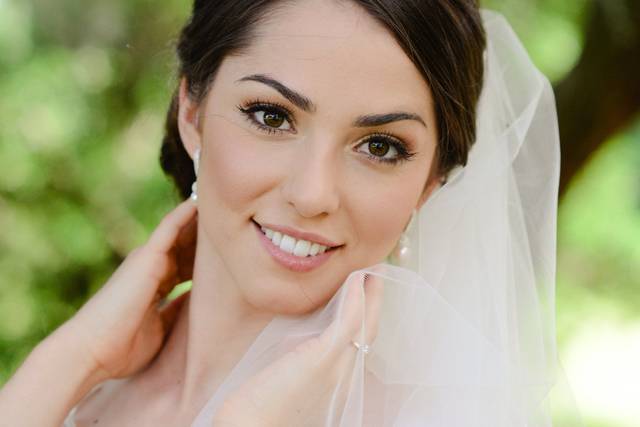 33 Wedding Makeup Looks That Are Beyond Beautiful : Bridal Make up Look for  Green Eyes