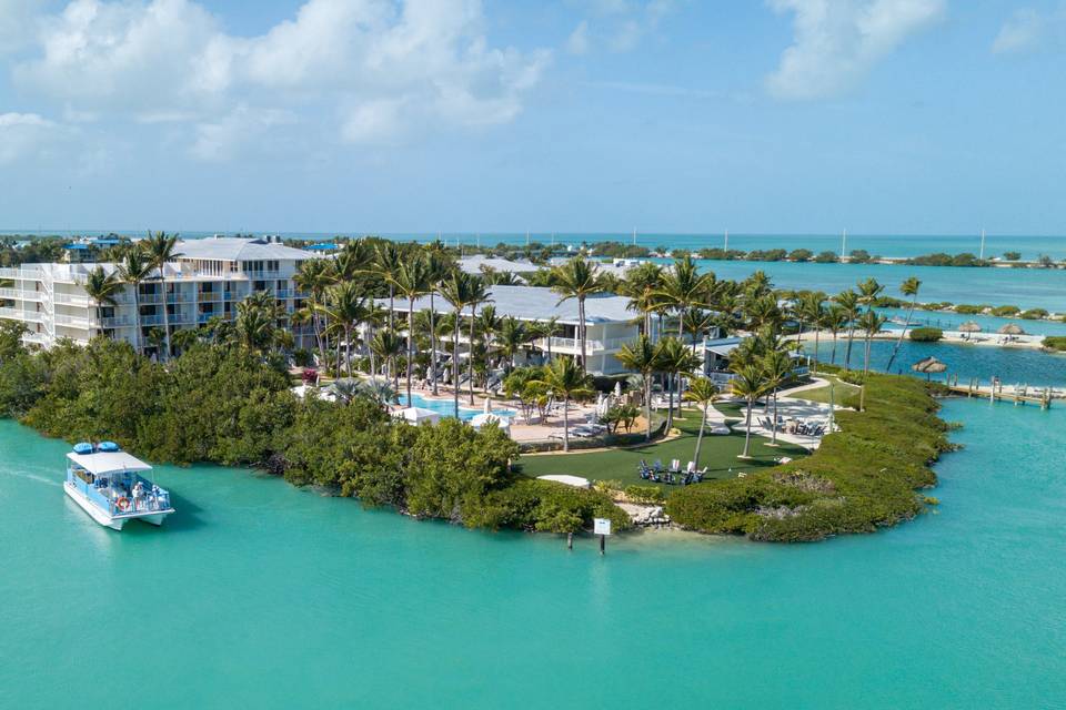 Cruising along Duck Key