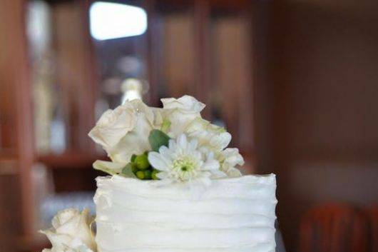 3 layered wedding cake