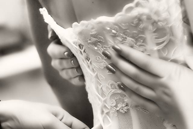 Morning of the bride. Black and white the image