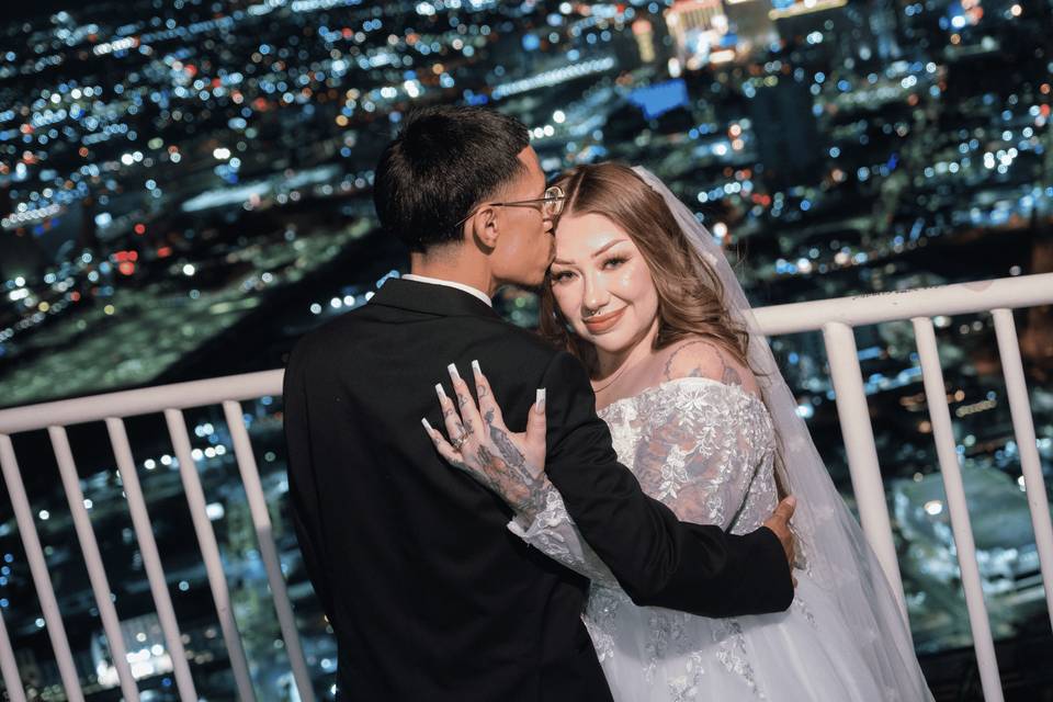 Private Balcony | Level 112