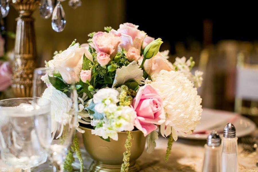 Floral centerpiece