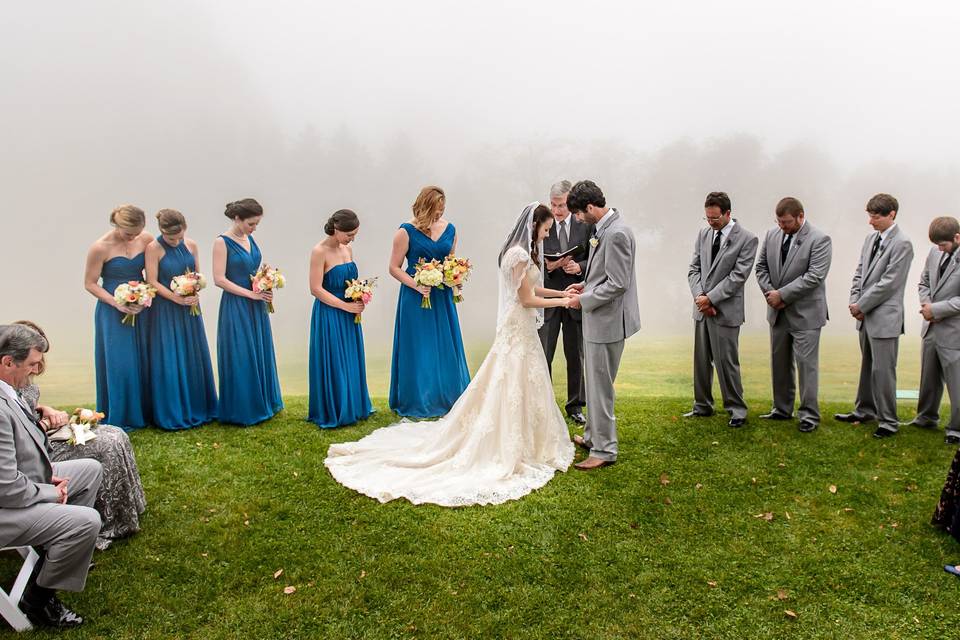 Couple with bridesmaids and groomsmen - fletcher & fletcher photography