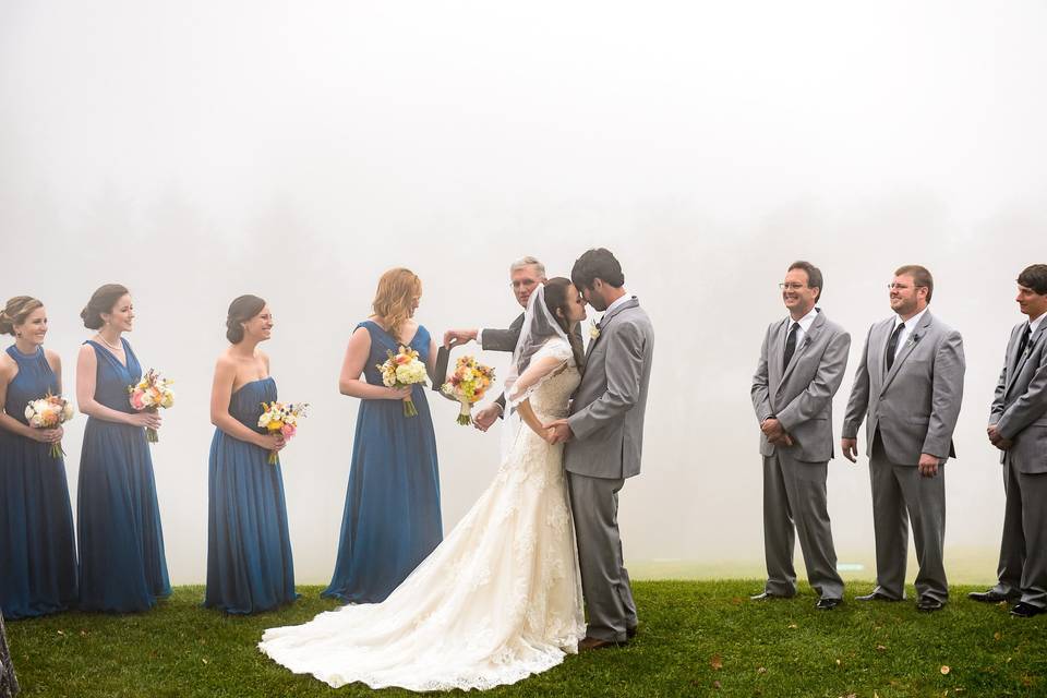 Couple with bridesmaids and groomsmen - fletcher & fletcher photography