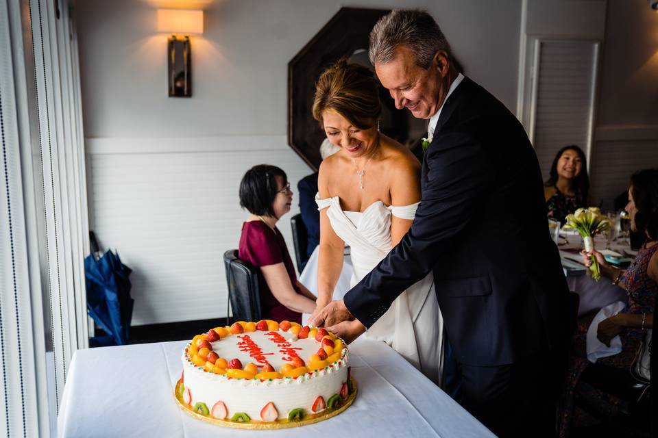 Cutting the cake