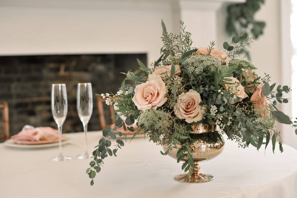 Sweetheart table